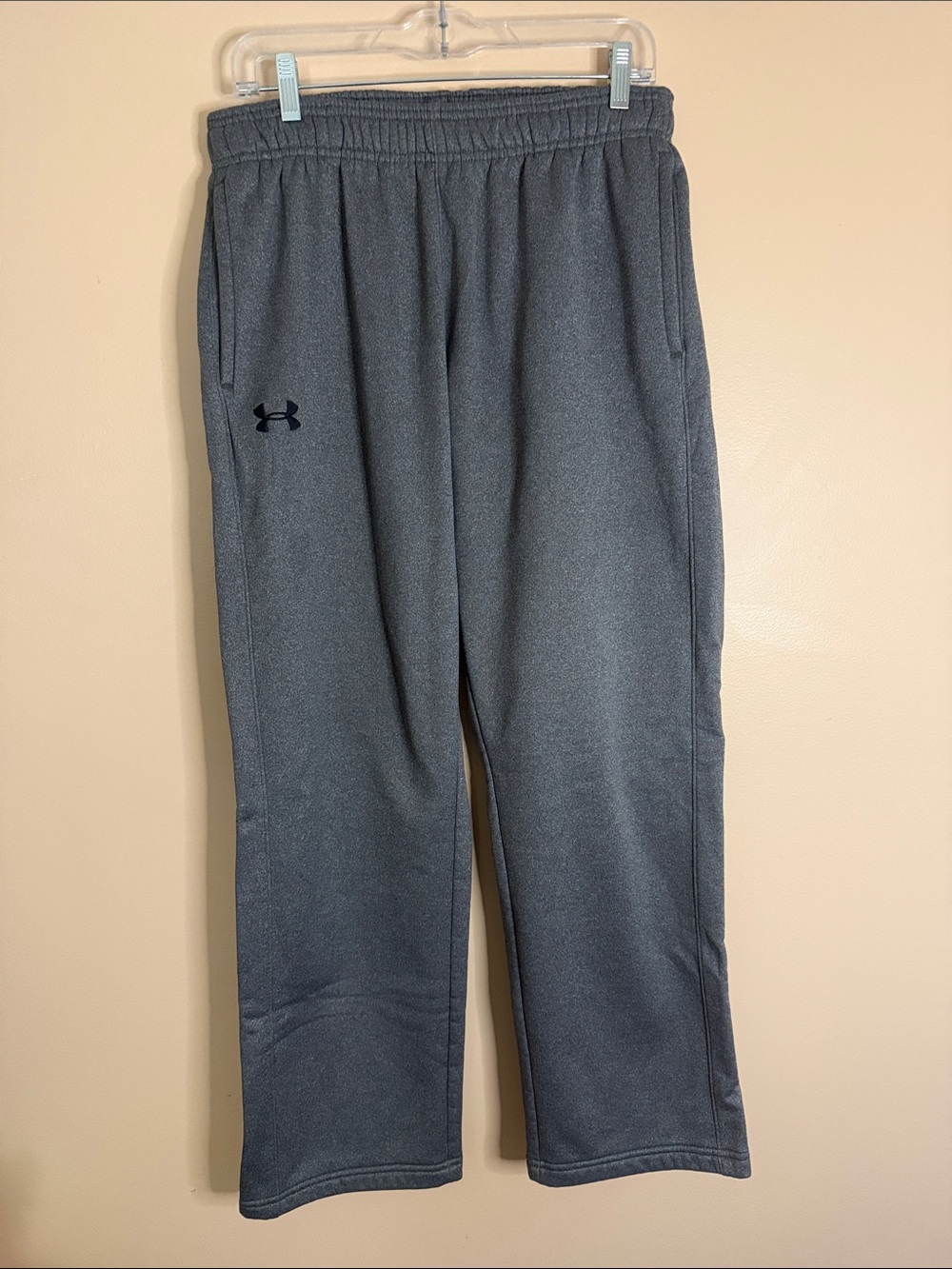 Under Armour Men’s Dark Gray Athletic Fleece Joggers